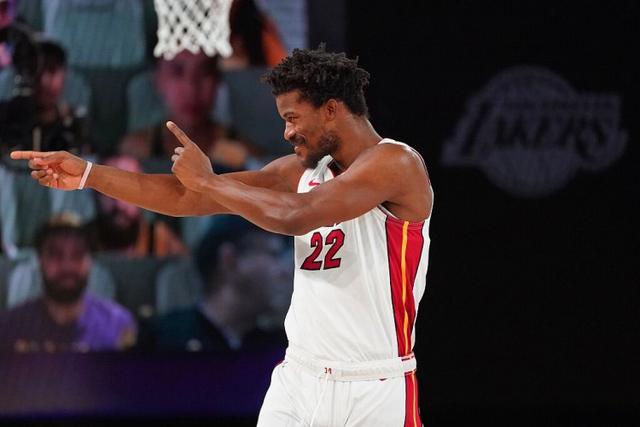 詹皇:湖人不进季后赛因天灾人祸